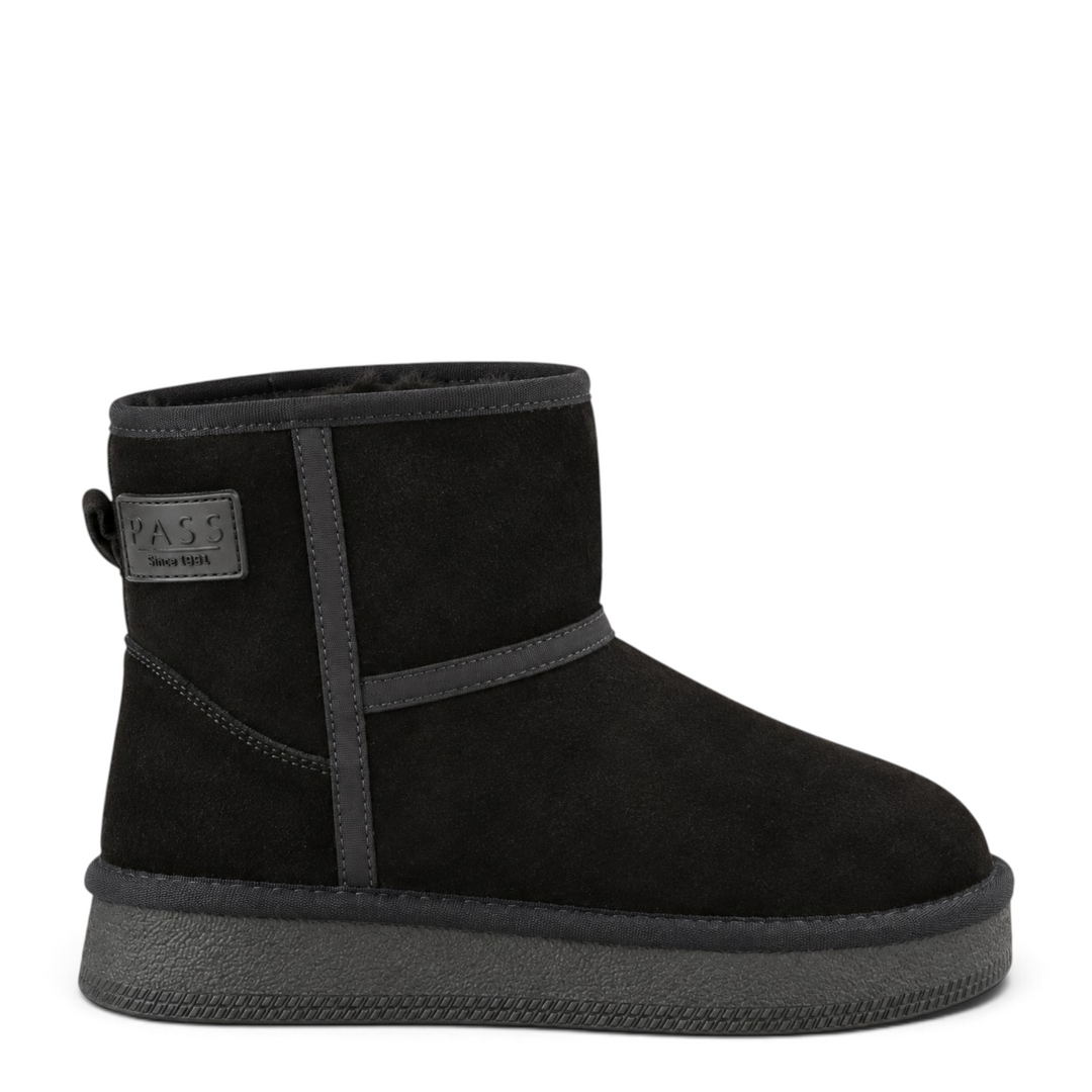 ada-shoes.ro Pass Collection black suede ankle boots with thick textile lining and platform sole