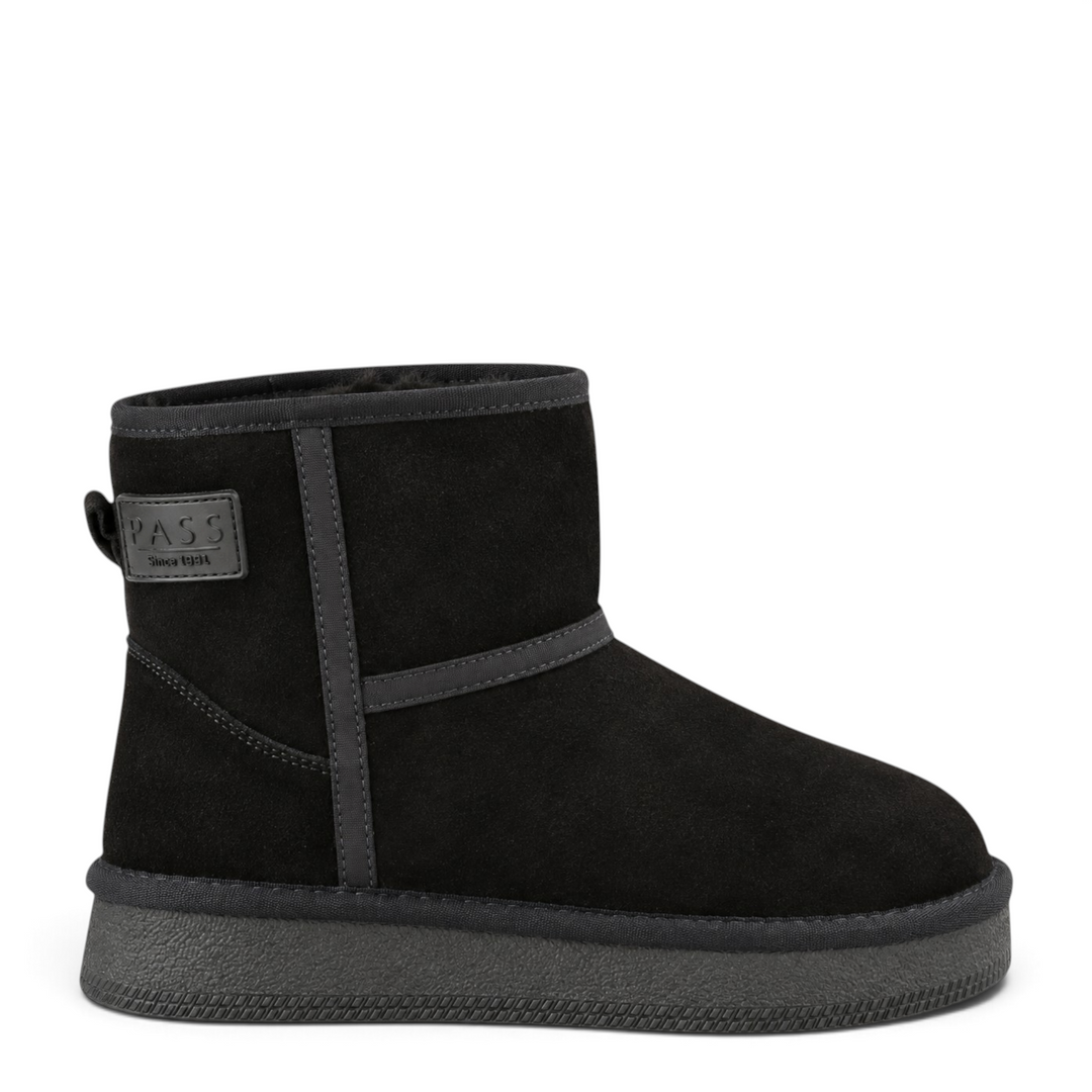 ada-shoes.ro Pass Collection black suede ankle boots with thick textile lining and platform sole