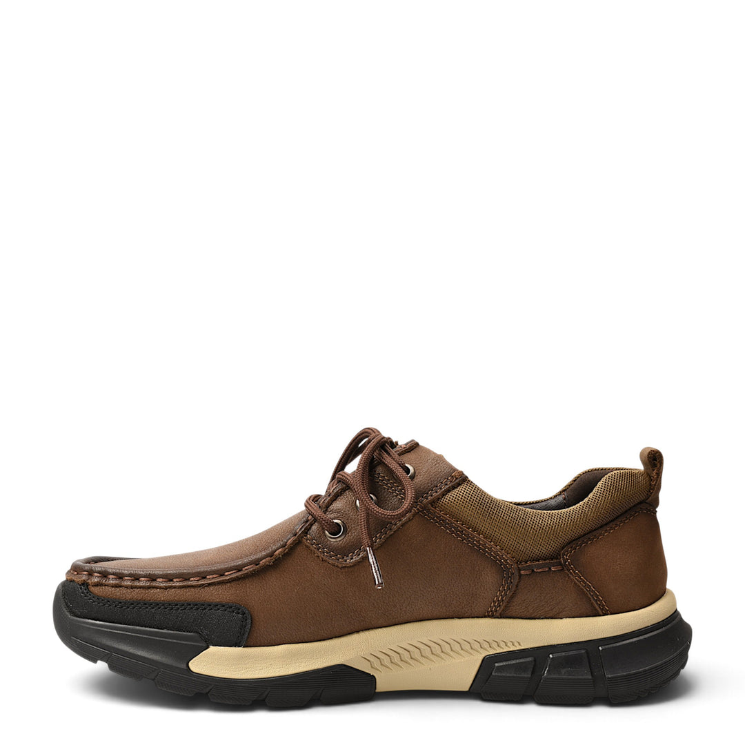 ada-shoes.ro brown leather sneakers with lace-up closure and flexible two-tone sole for casual wear