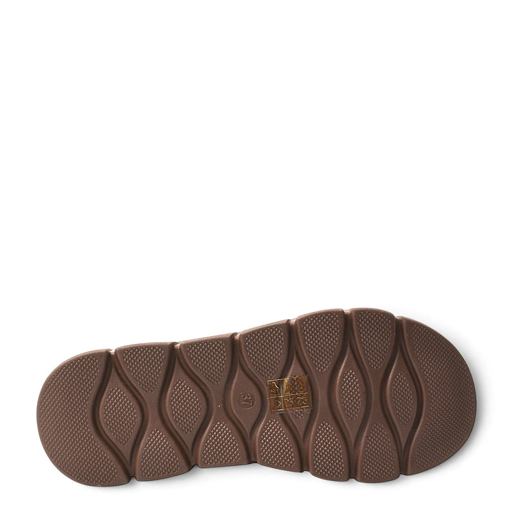 ada-shoes.ro Formazione casual boot sole featuring a flexible brown rubber tread pattern for traction and stability.