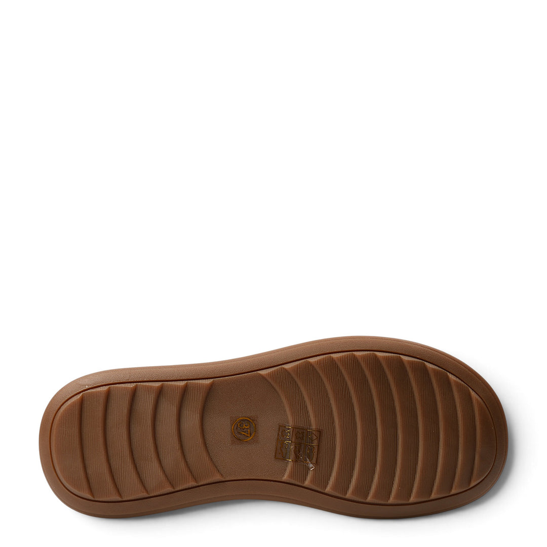 ada-shoes.ro casual shoe sole in brown with a flexible, textured tread pattern for stability and grip.