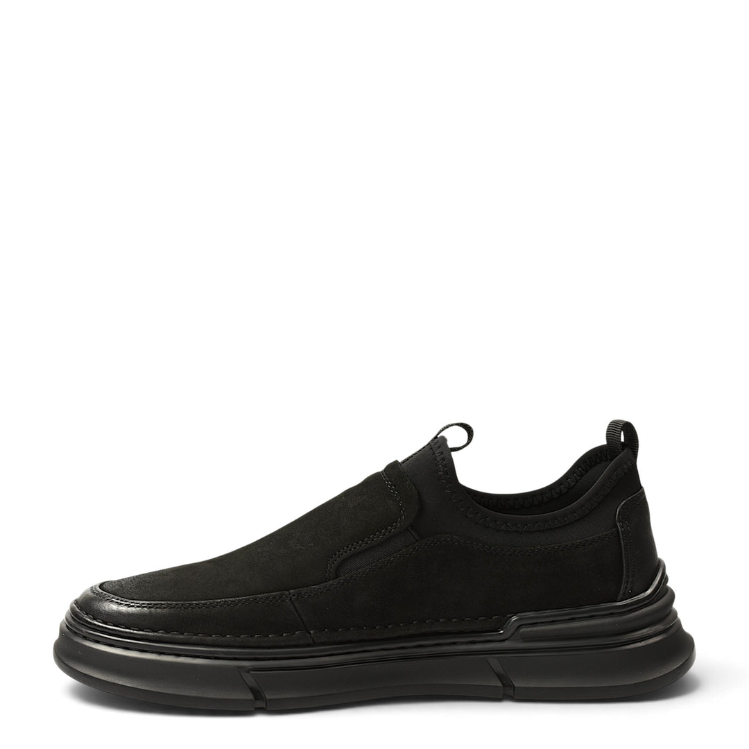 ada-shoes.ro Franco Gerardo F697-N black suede slip-on sneakers with a flexible sole and elastic side inserts.