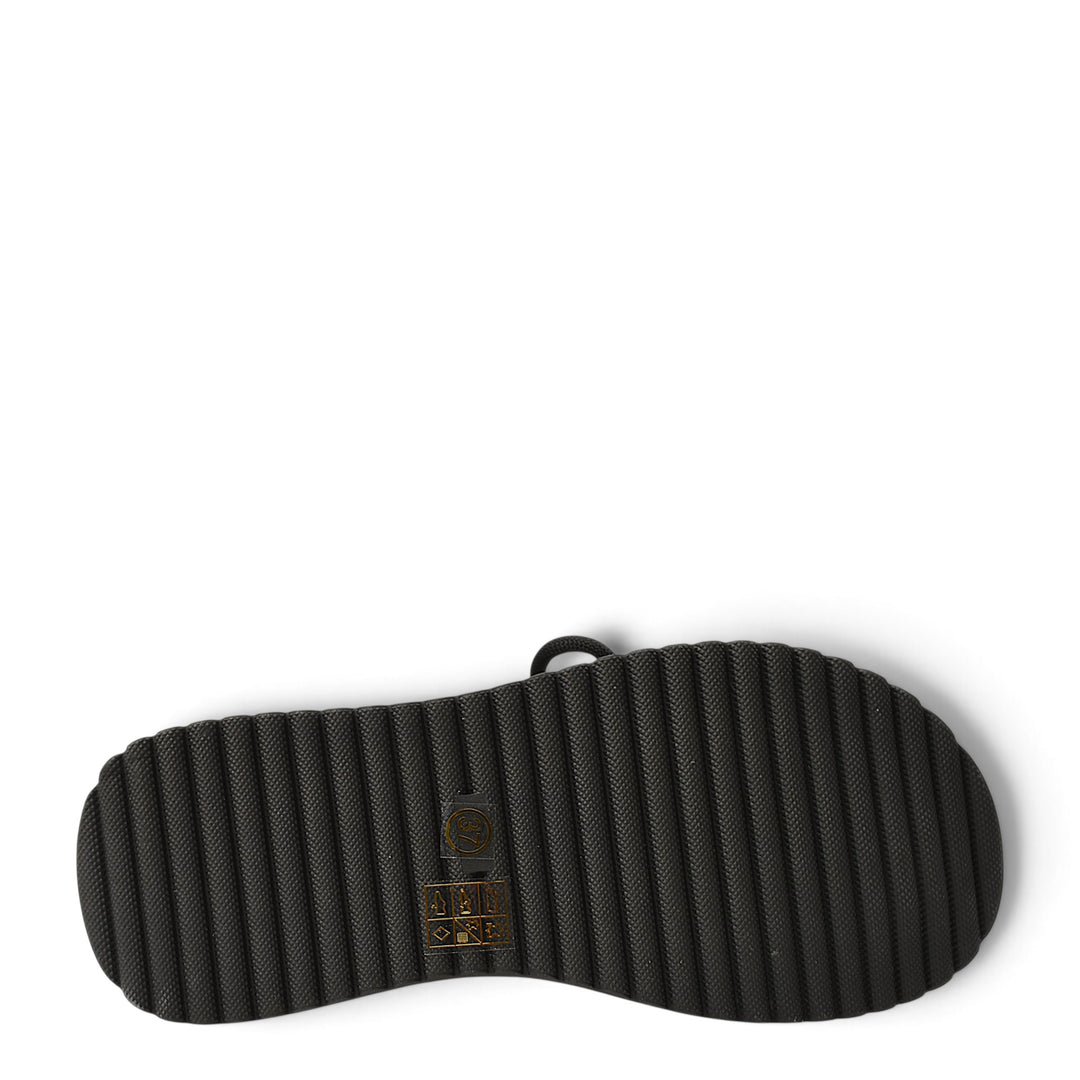 ada-shoes.ro Formazione green leather casual boots showing the black ridged rubber sole for grip and flexibility