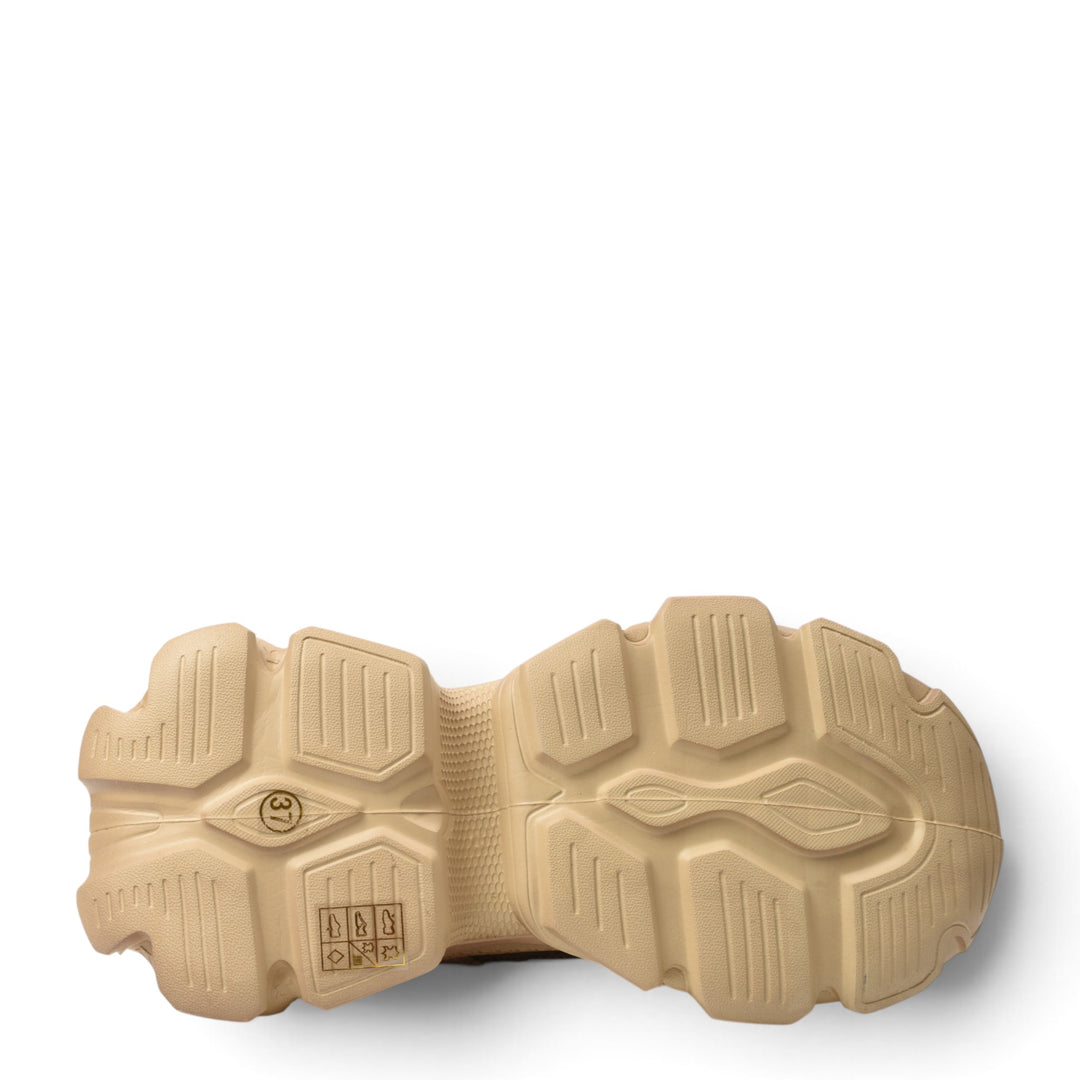 ada-shoes.ro green suede sneakers featuring a thick, flexible 5cm chunky rubber sole with a detailed tread pattern