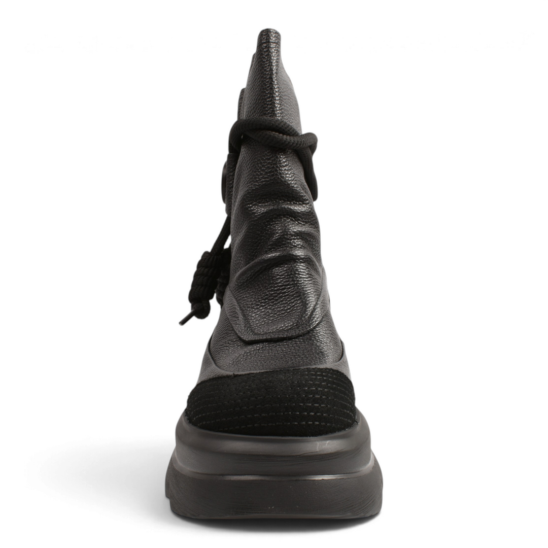 ada-shoes.ro Gryxx black leather chunky boots with decorative rope detail and textured toe cap, front view