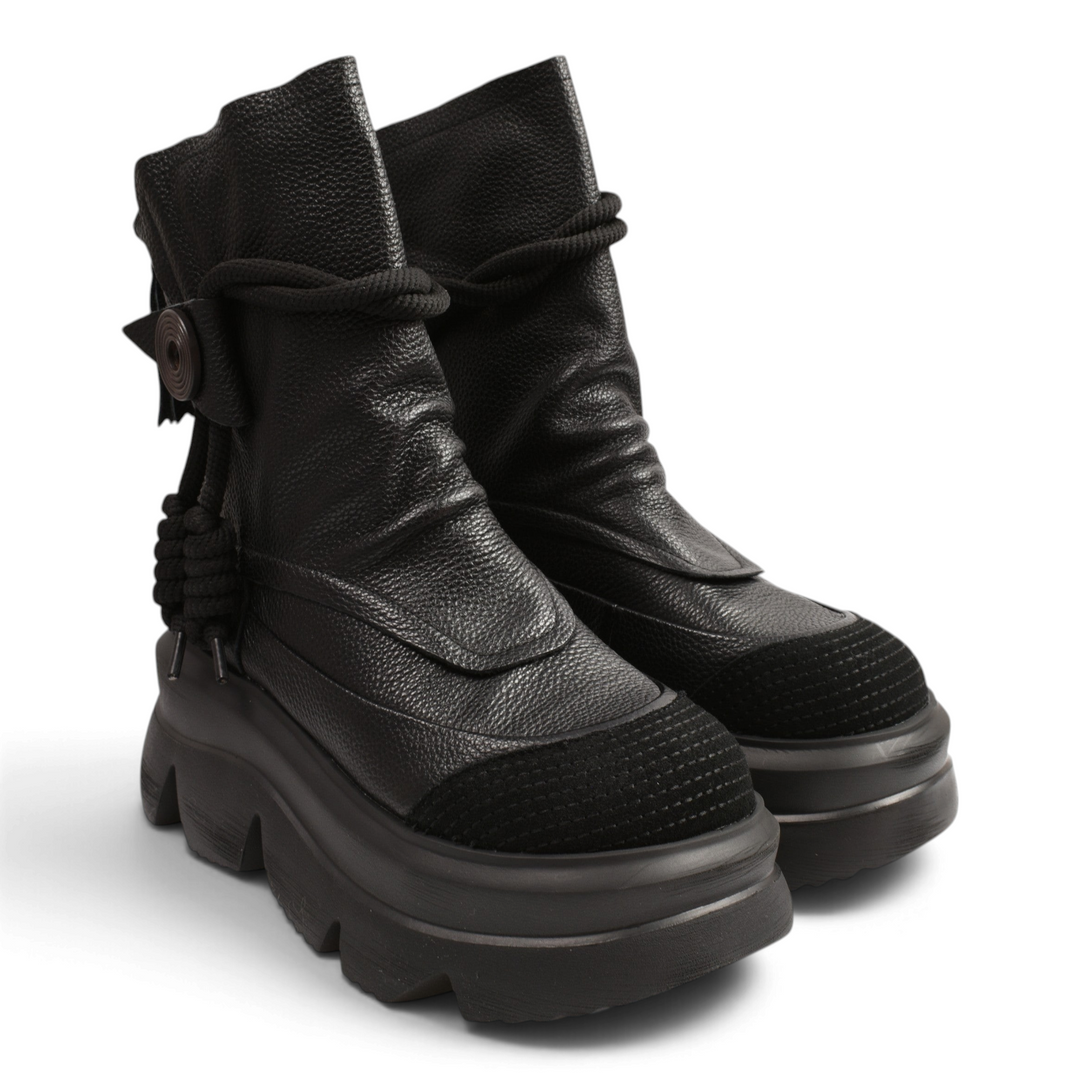 ada-shoes.ro Gryxx black leather chunky boots with decorative rope detail and textured toe cap