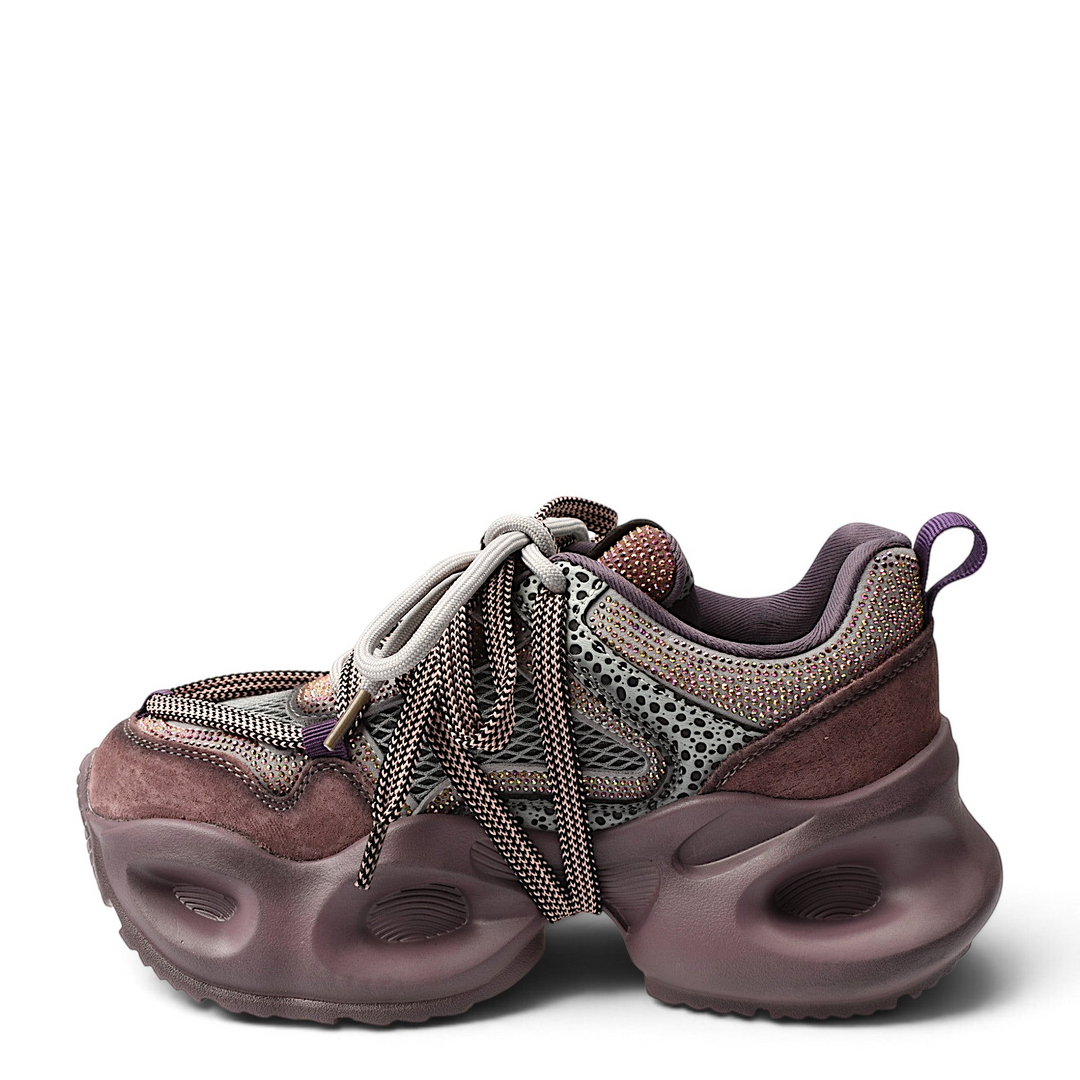 ada-shoes.ro Gryxx purple suede sneakers with high platform sole, mesh details, and lace-up closure.