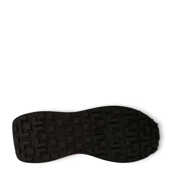 ada-shoes.ro orange sneakers featuring a black rubber outsole with a textured grip pattern for stability