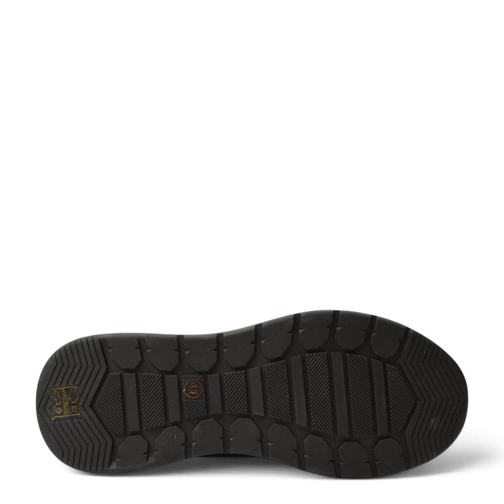ada-shoes.ro Otter black sport boot sole with a flexible, textured tread pattern for stability and grip.