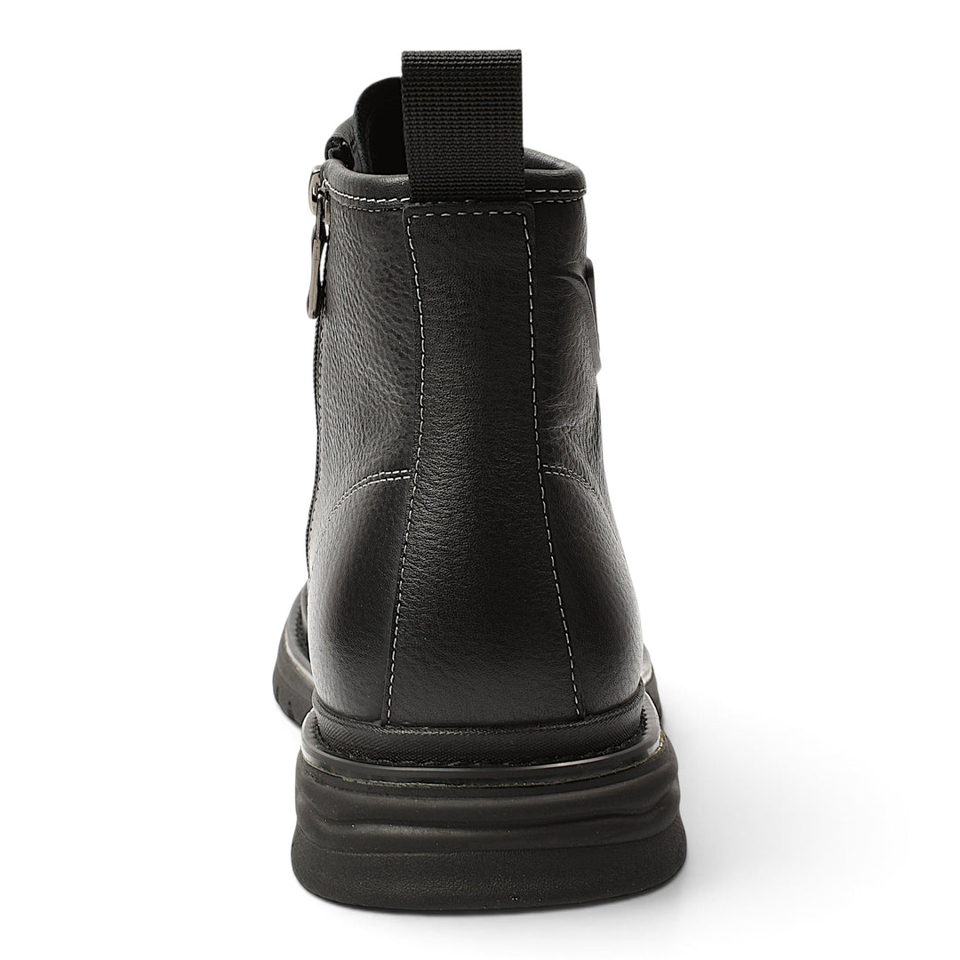 ada-shoes.ro Otter black leather sport boots featuring a flexible sole, side zipper, and rear pull tab, back view.