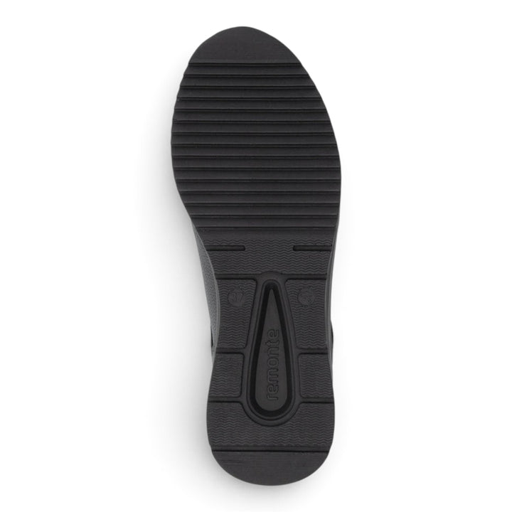 ada-shoes.ro Remonte D0T77-00 black winter boot sole with textured tread pattern for grip and stability