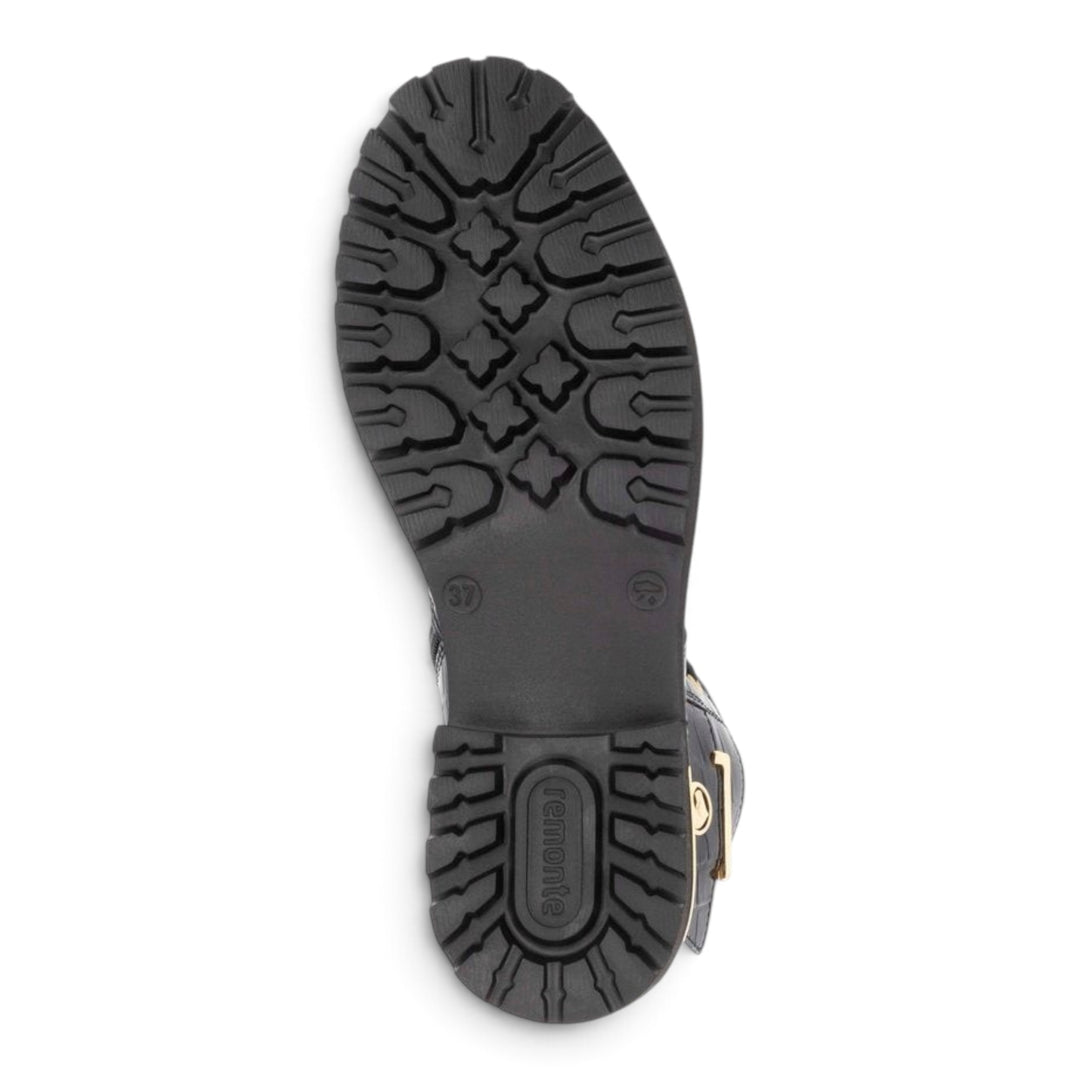 ada-shoes.ro Remonte black biker boot sole with rugged tread pattern and gold buckle detail