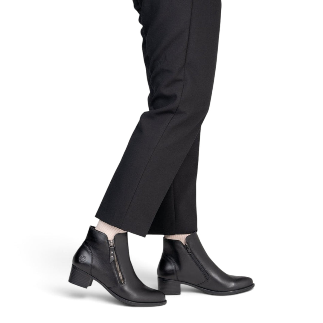 ada-shoes.ro Remonte R5190-00 black leather ankle boots with block heel and side zipper worn with black trousers