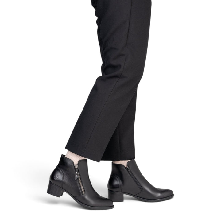 ada-shoes.ro Remonte R5190-00 black leather ankle boots with block heel and side zipper worn with black trousers