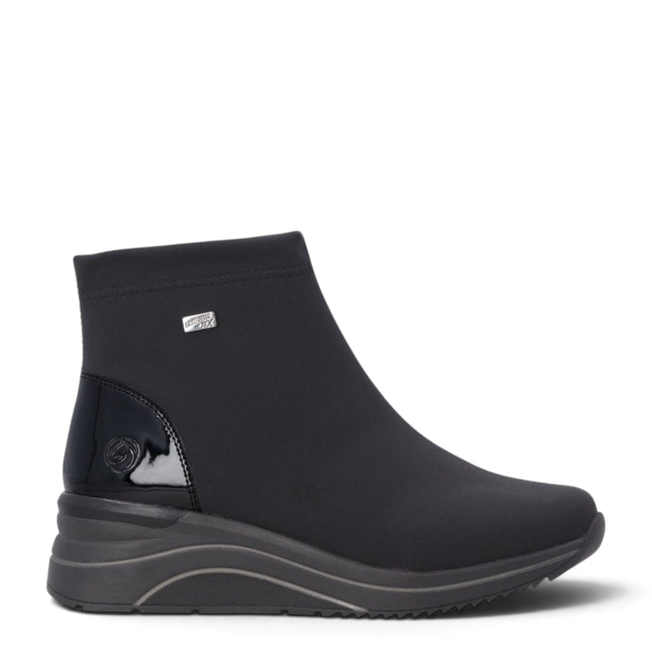 ada-shoes.ro Remonte TEX black casual ankle boots with water-resistant textile upper and felt lining