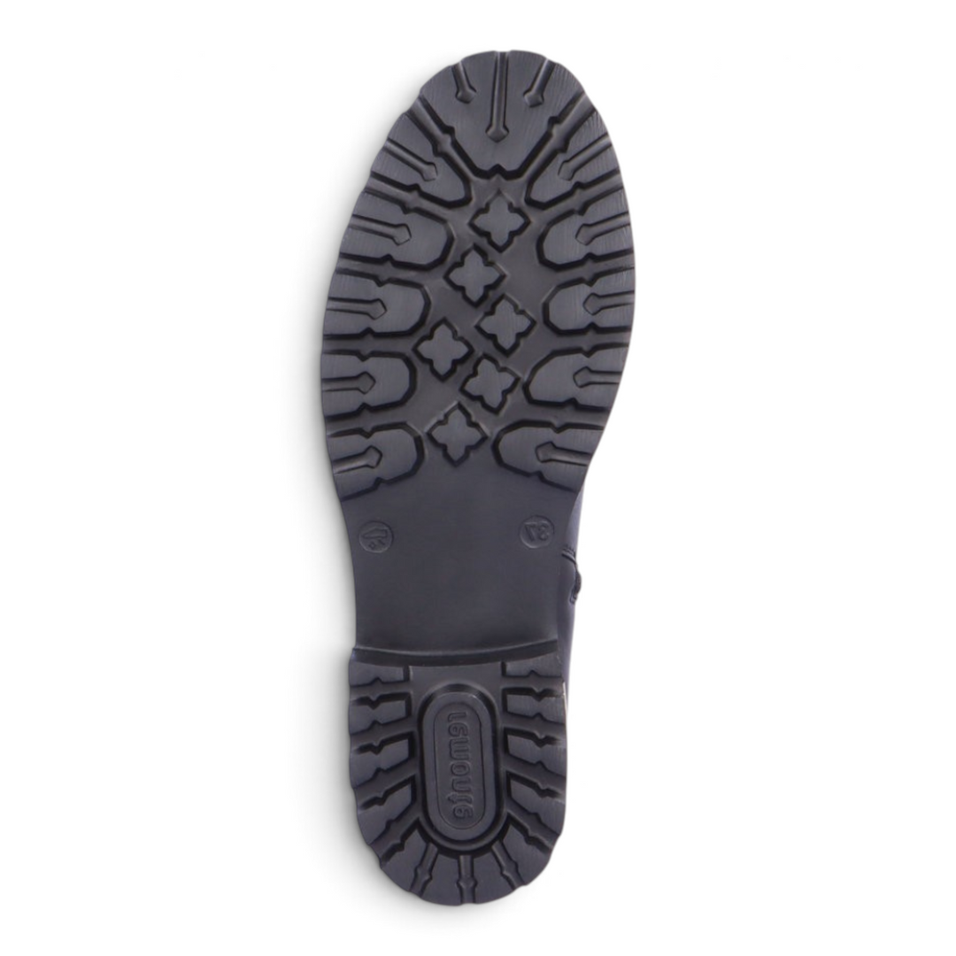 Black durable and flexible rubber outsole of Remonte Ghete D8666-01 casual boots from ada-shoes.ro