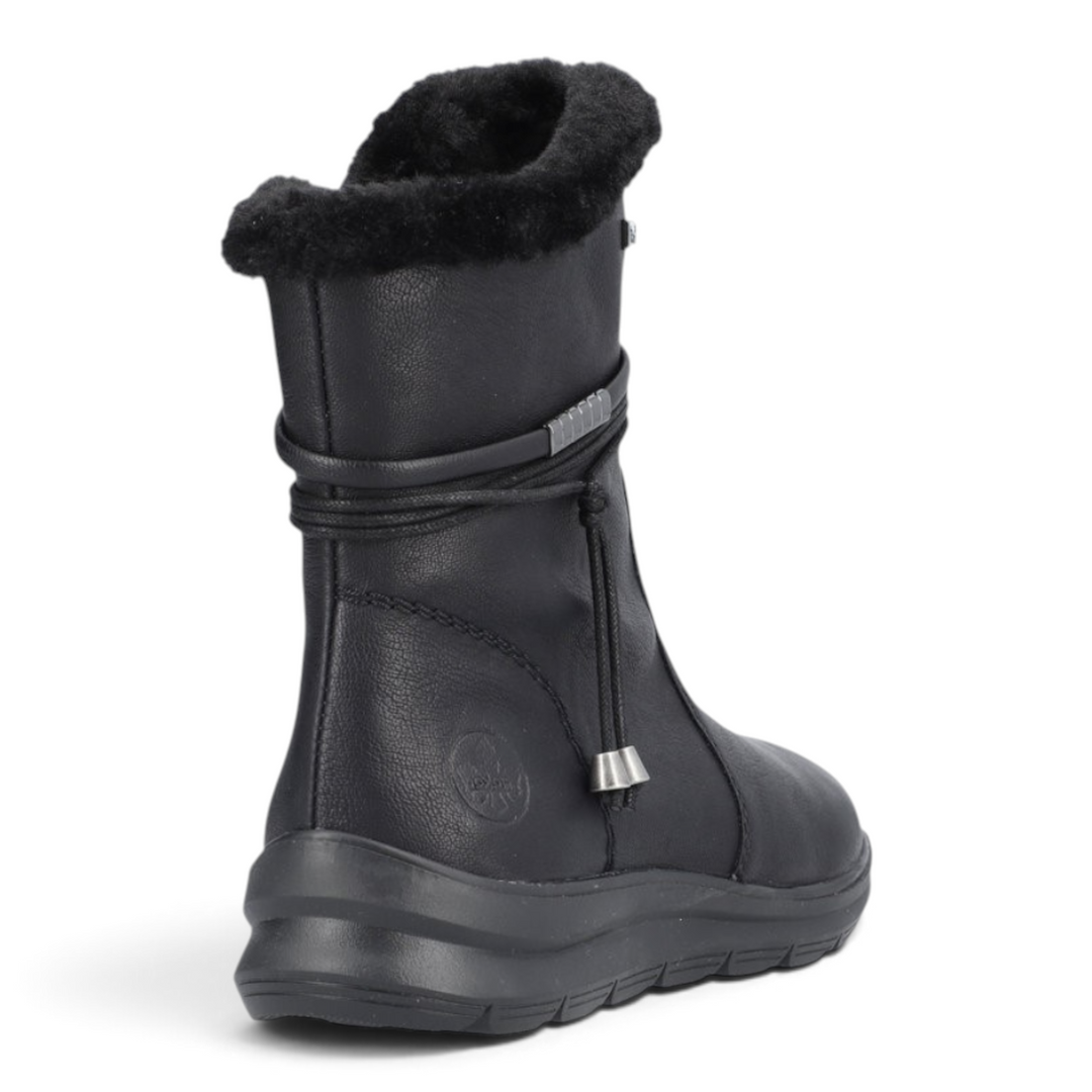 ada-shoes.ro Rieker black faux leather casual boots with natural wool lining and side zipper, rear view