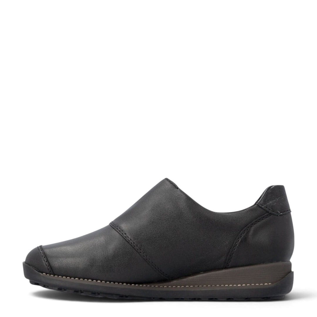 ada-shoes.ro Rieker black leather casual slip-on shoe with a low wedge sole and minimalist design