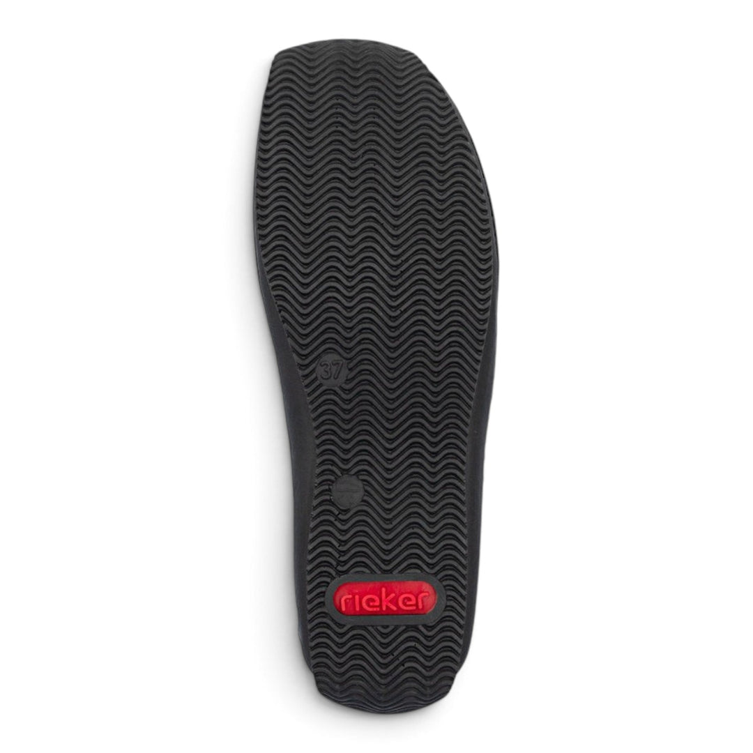 ada-shoes.ro Rieker casual boot sole with black flexible rubber and wavy anti-slip tread pattern