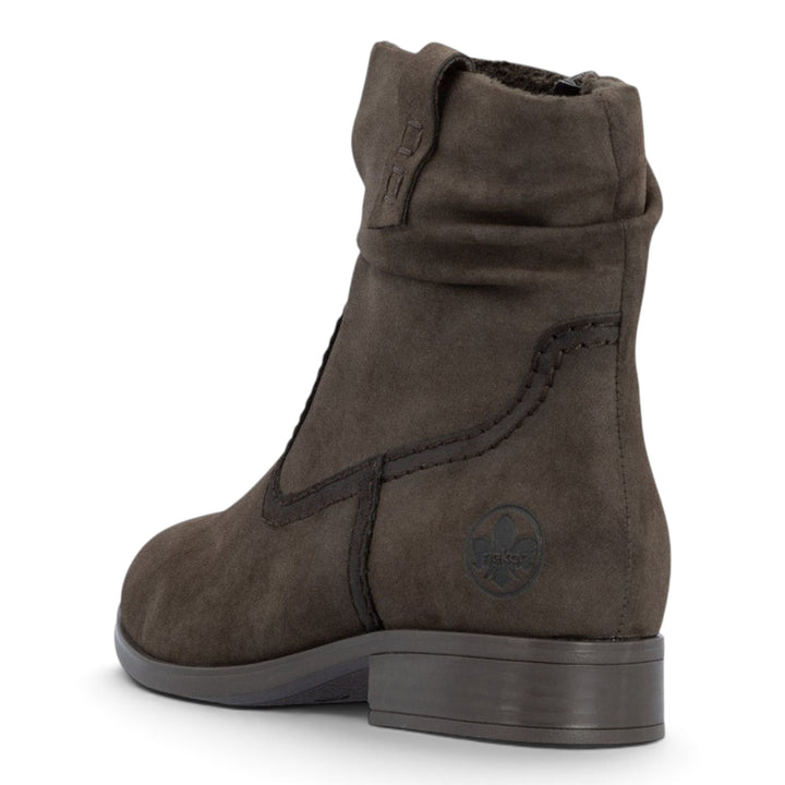ada-shoes.ro Rieker dark brown ankle boots with velvet lining and flat heel, rear view showing side zipper detail