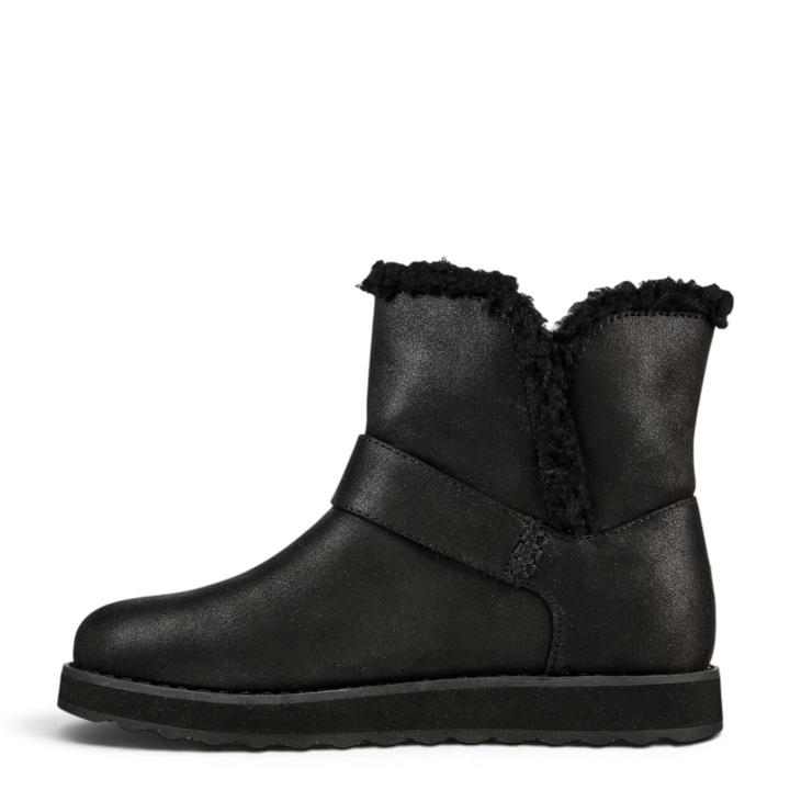 ada-shoes.ro Skechers Keepsakes Cabin Feels black faux leather winter boots with warm faux fur lining and flat sole