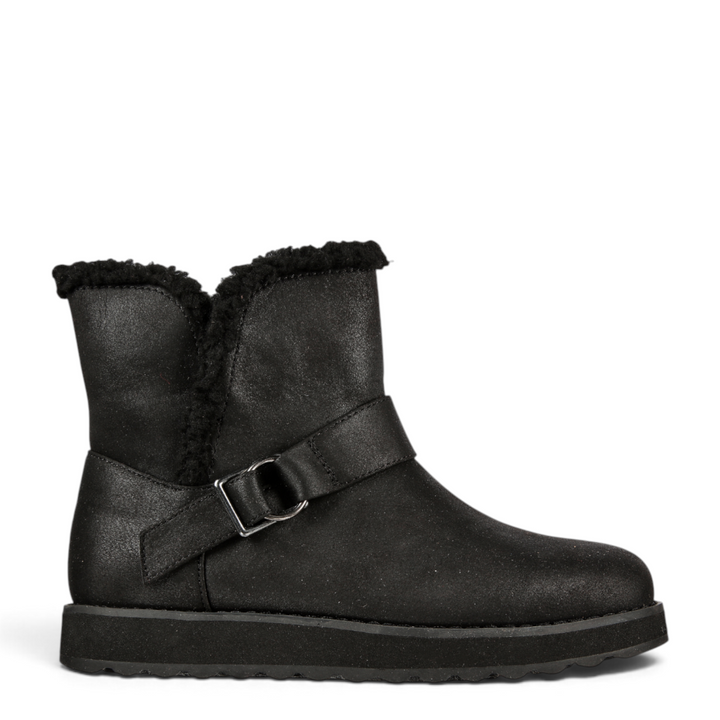 ada-shoes.ro Skechers Keepsakes Cabin Feels black faux leather winter boots with faux fur lining and buckle detail