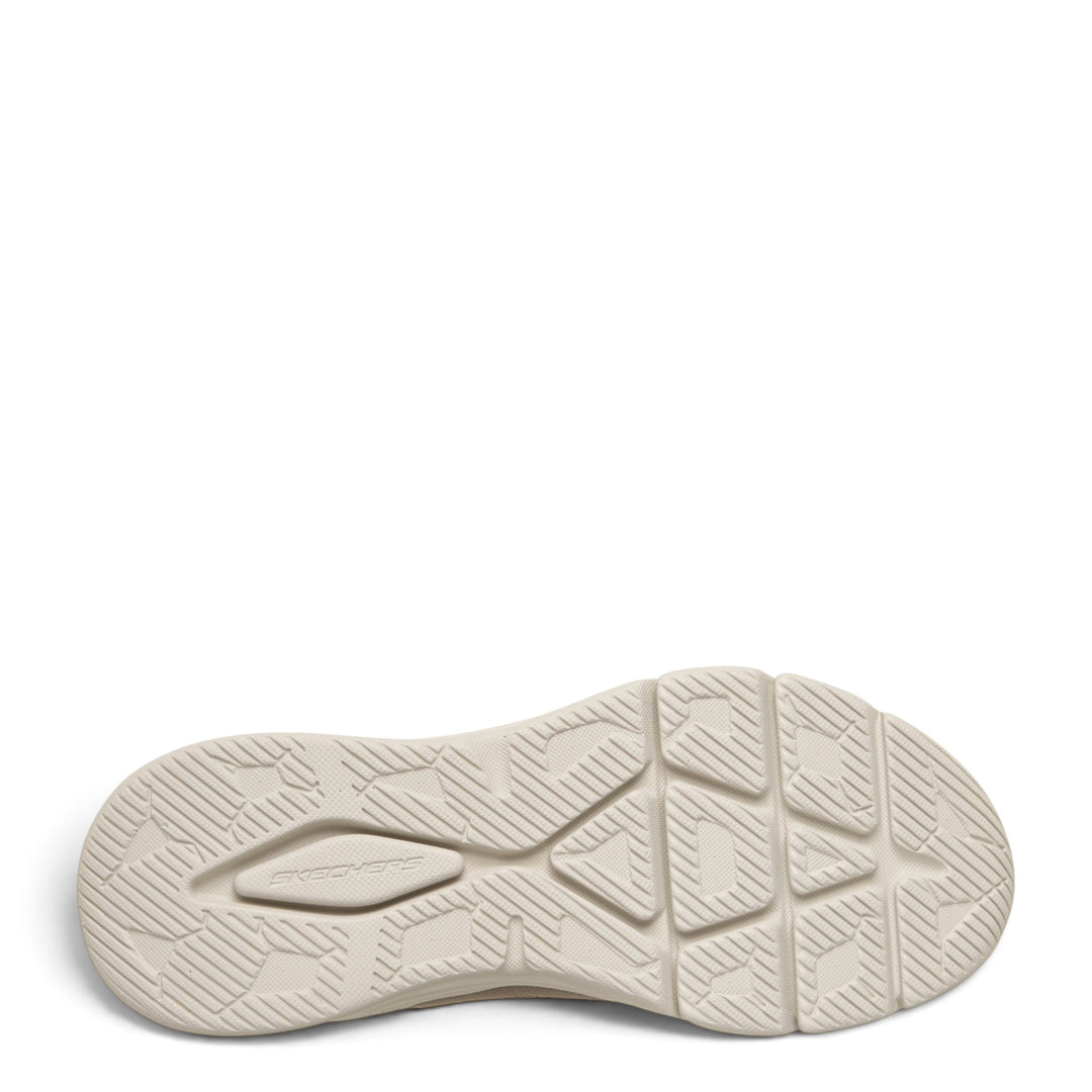 ada-shoes.ro Skechers Bobs Arch Fit Elev8 sneaker outsole in beige with a flexible, textured grip pattern