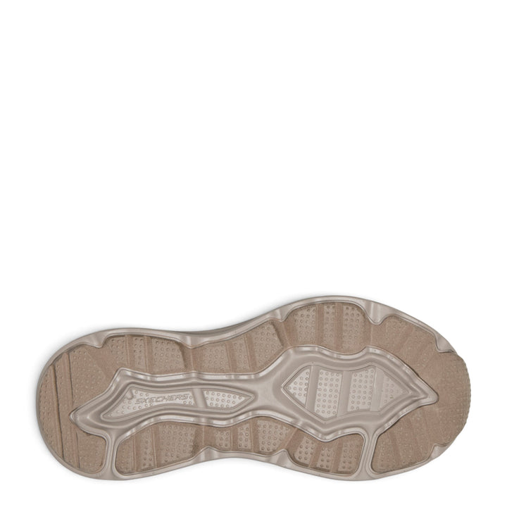 ada-shoes.ro SKECHERS Relaxed Fit Max Cushioning Zirrus brown sneaker outsole with textured grip pattern