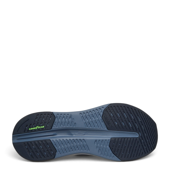 ada-shoes.ro Skechers Max Cushioning Glide-Step shoe outsole with Goodyear performance rubber tread pattern