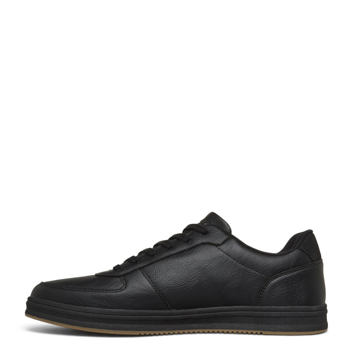 ada-shoes.ro Skechers Palmiro - Monty waterproof black leather sneakers with lace-up closure and memory foam insole