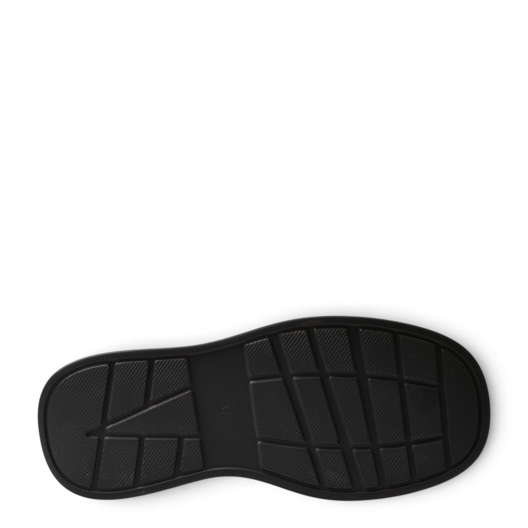 ada-shoes.ro Anna Viotti black platform boot sole with a textured, slip-resistant tread pattern for stability.