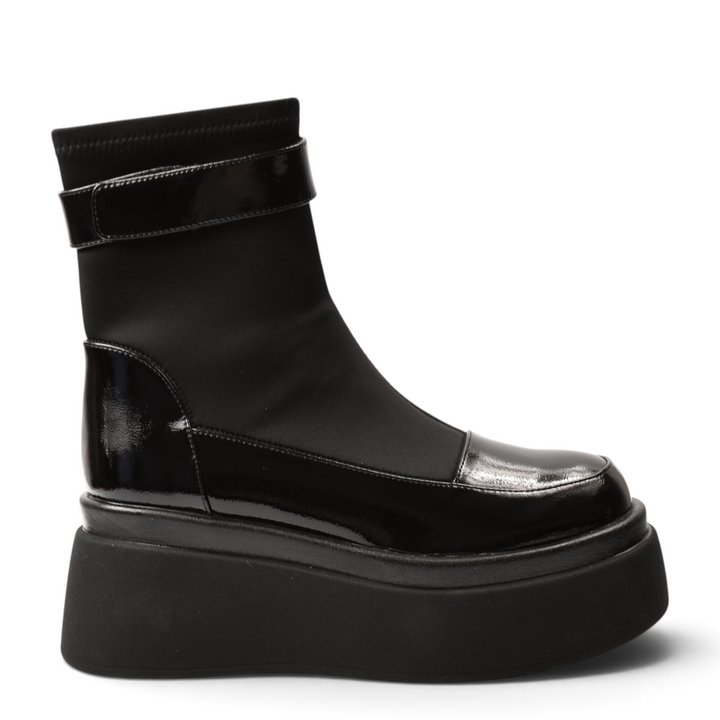 ada-shoes.ro Anna Viotti black platform ankle boots in patent leather and textile with a side zipper and chunky sole.