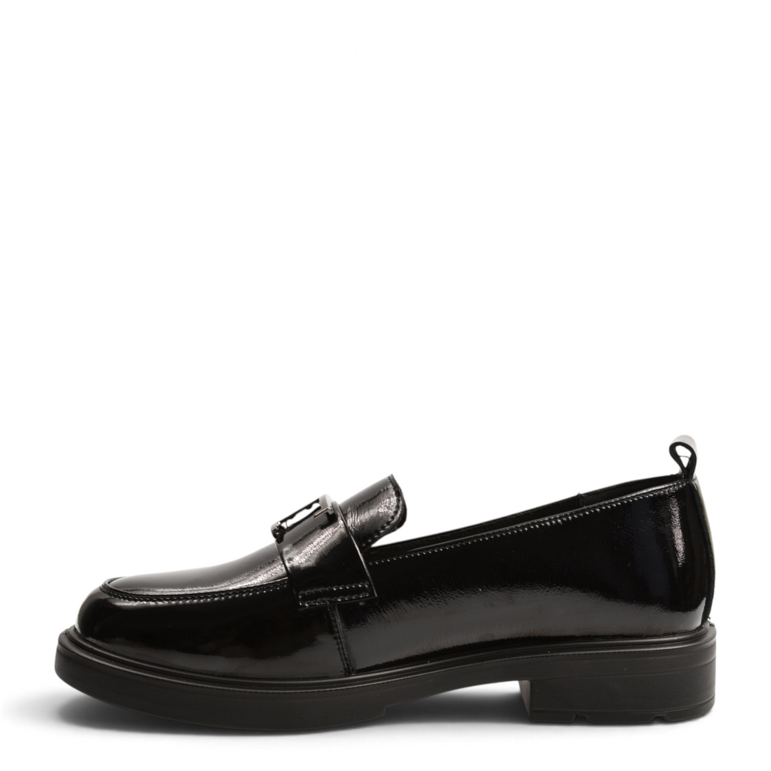 ada-shoes.ro Anna Viotti black patent leather loafers with a decorative front buckle and a low block heel