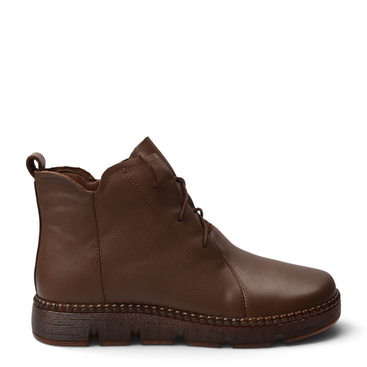 ada-shoes.ro brown leather casual ankle boots with side zipper, laces, and a flexible textured sole