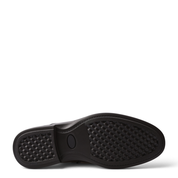 ada-shoes.ro Goretti black leather boot sole with a textured, non-slip grip pattern for stability.