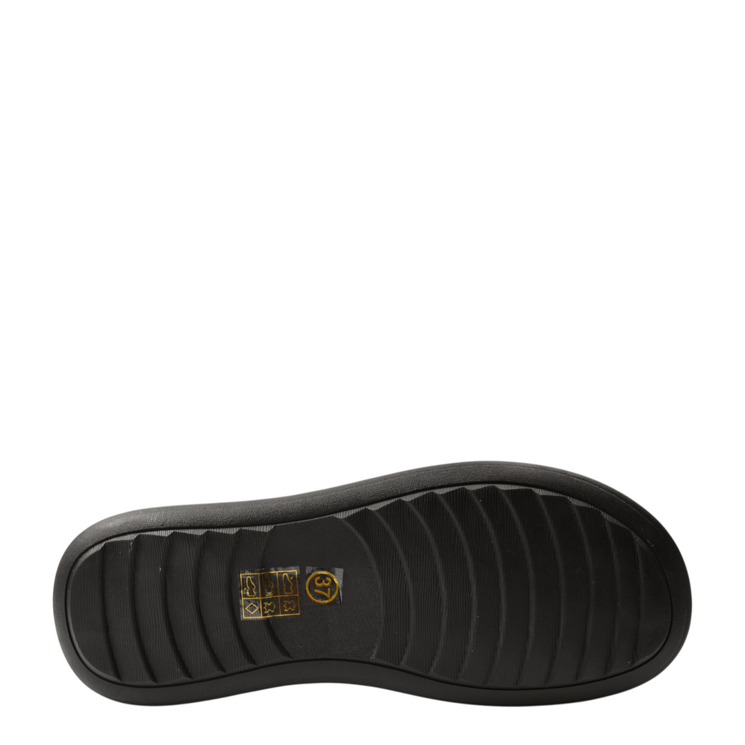 ada-shoes.ro black flexible rubber sole of Feeling 6307-5-N moccasin boots with textured grip pattern