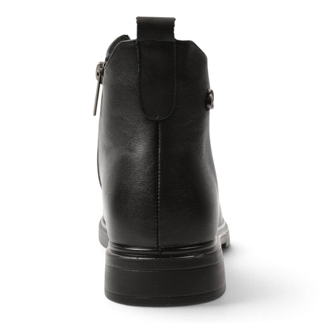 ada-shoes.ro black leather ankle boots with a rear pull tab and side zipper, shown from the back view.