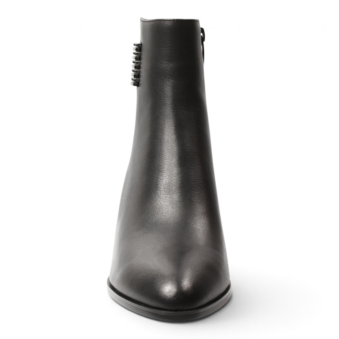ada-shoes.ro Epica black leather ankle boots with a metallic side detail and a stable block heel.