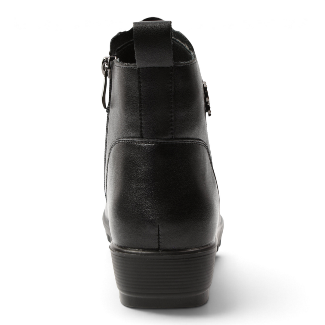 ada-shoes.ro black leather ankle boots with a low stable heel and back pull tab, viewed from the rear