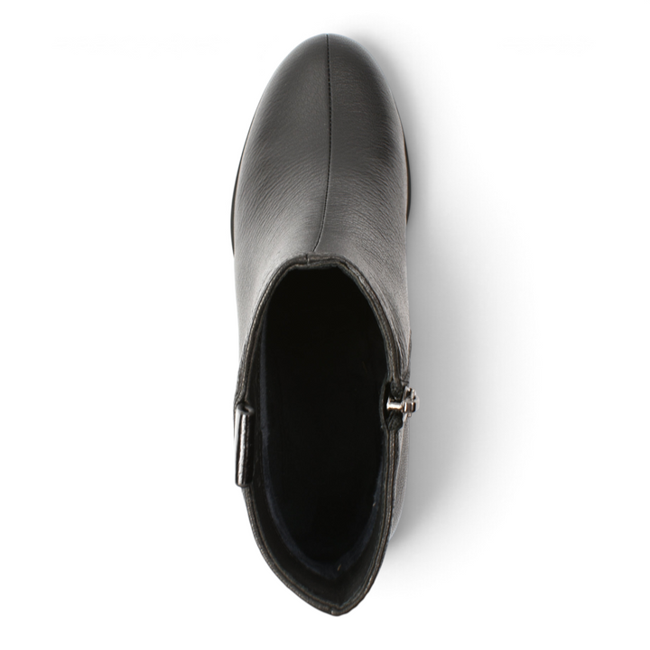 ada-shoes.ro Epica black leather ankle boots with a top-down view showing the rounded toe and side zipper closure