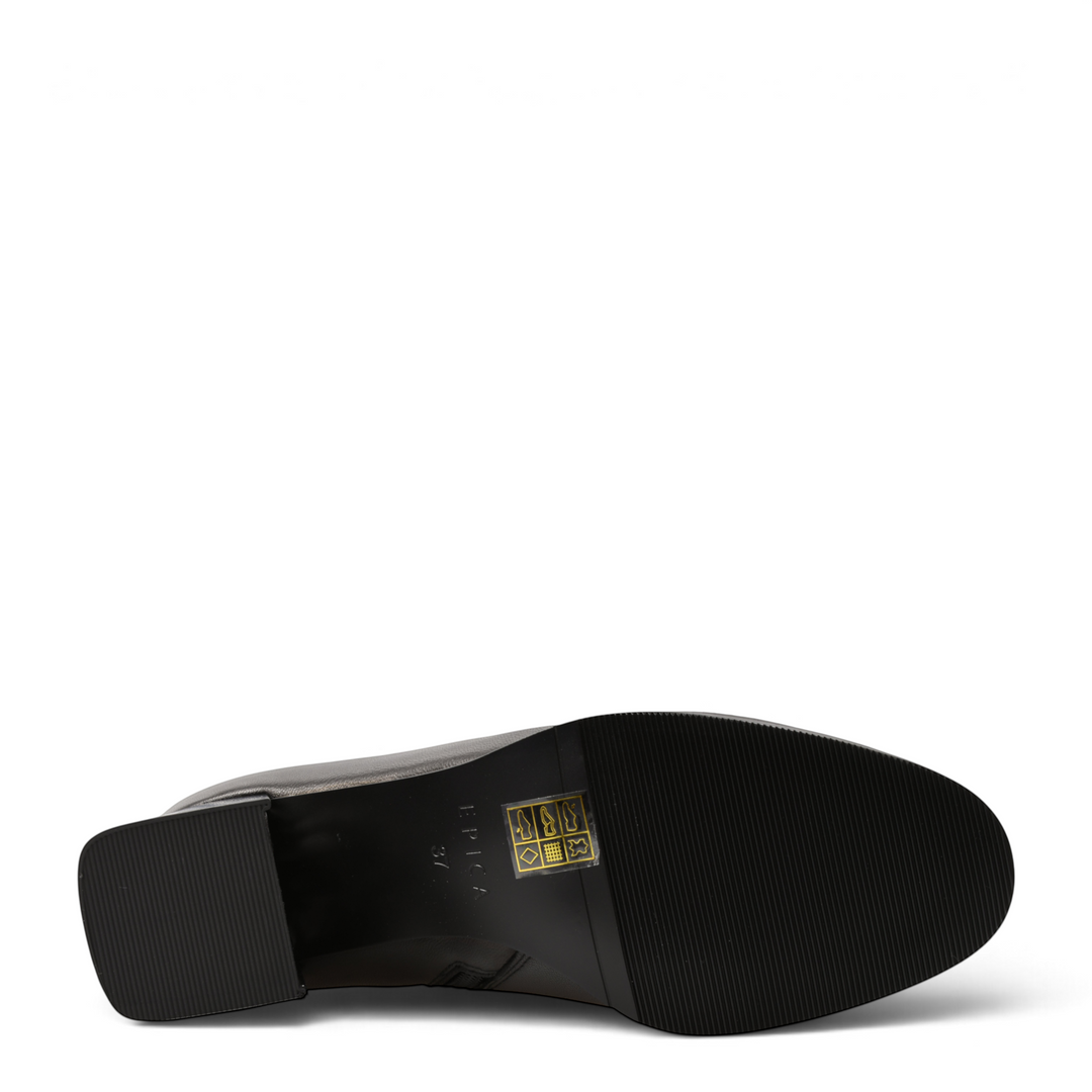 ada-shoes.ro Epica black leather boot sole with a stable block heel and textured grip, bottom view.