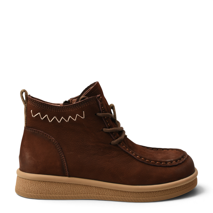 ada-shoes.ro brown nubuck leather casual ankle boots with side zipper and contrast stitching detail