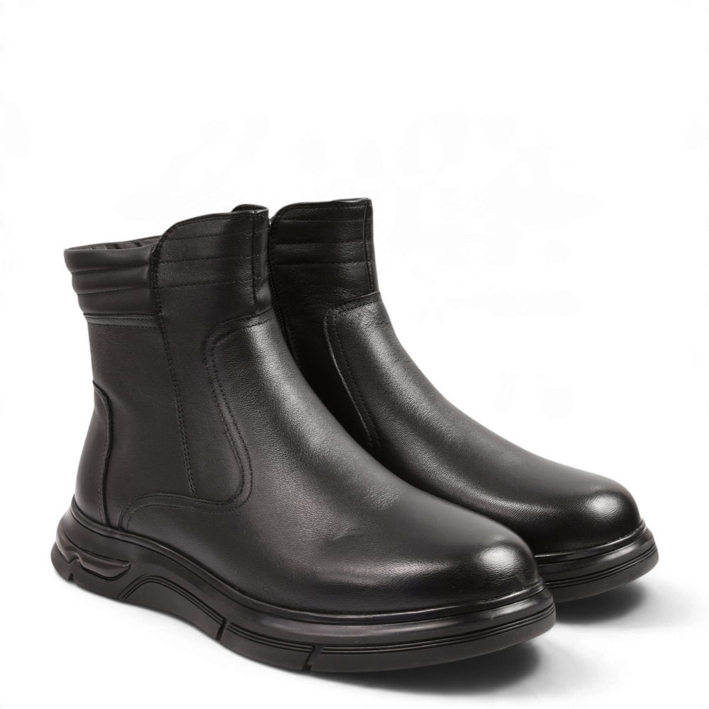 ada-shoes.ro black leather casual men's boots with a quilted ankle collar and flexible sporty sole