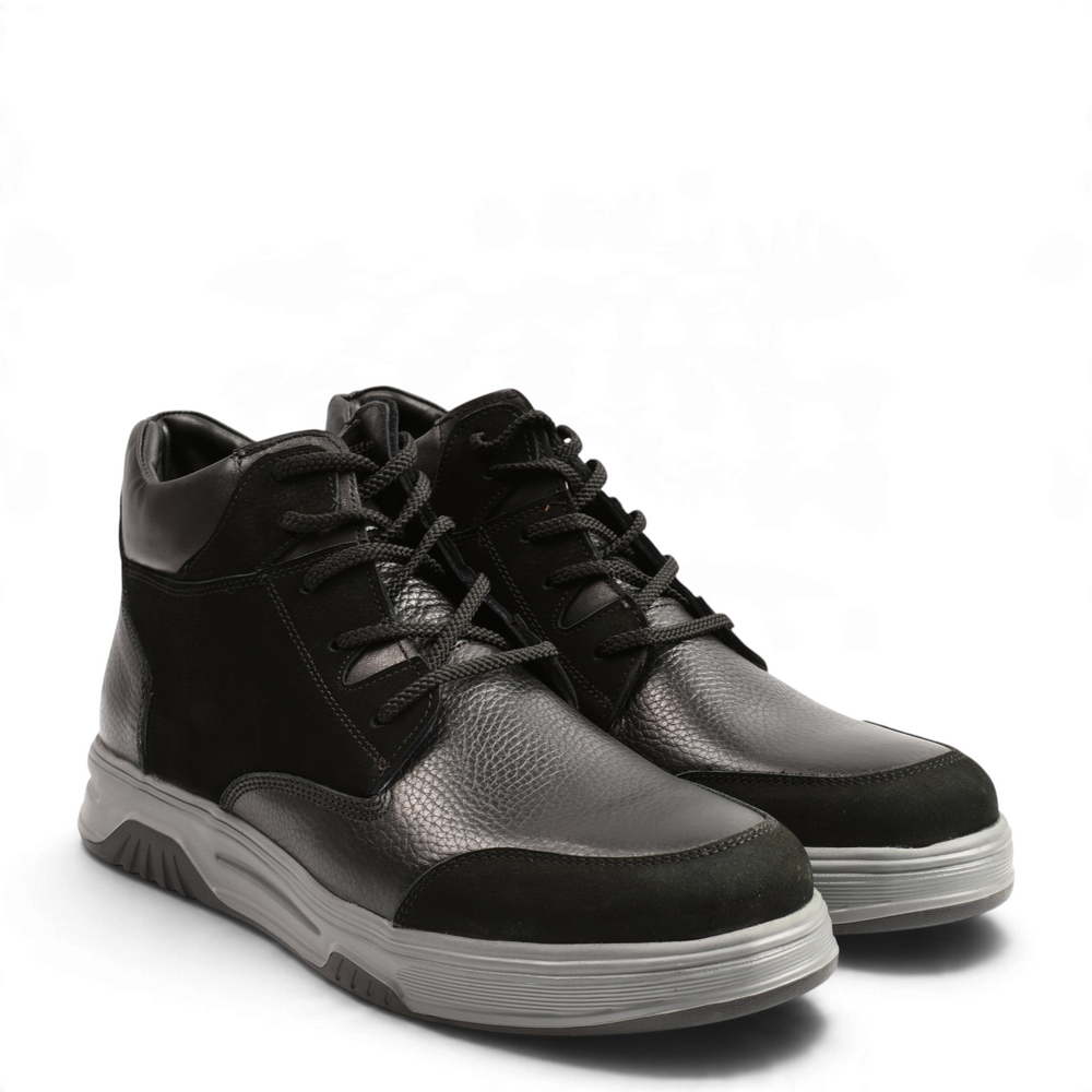 ada-shoes.ro Otter casual men's boots in black textured leather and suede with a thick grey shock-absorbing sole