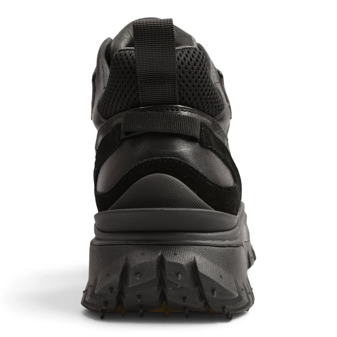 Rear view of black GRYXX men&