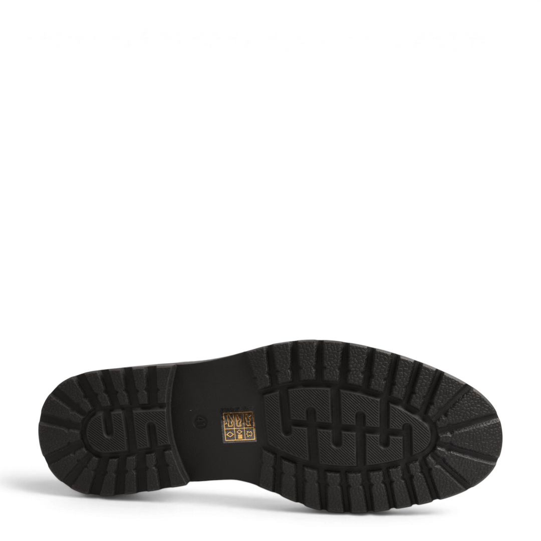 ada-shoes.ro Otter black leather boot sole with a durable, non-slip tread pattern for superior grip.