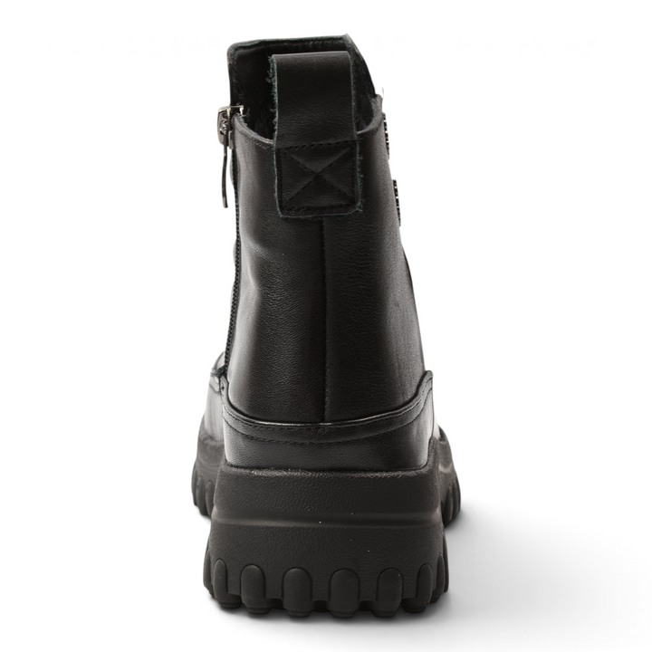 ada-shoes.ro Feeling black leather ankle boots with a thick lug sole and back pull tab, rear view.