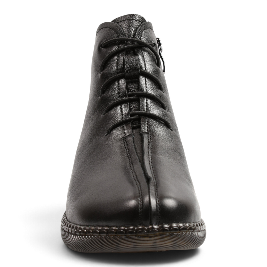 ada-shoes.ro black leather casual ankle boots with elastic laces and central seam detail on a flexible sole