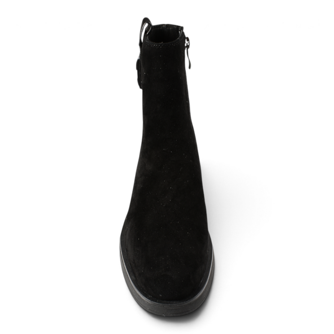 ada-shoes.ro Feeling black suede ankle boots with side zipper and low 3cm heel for women
