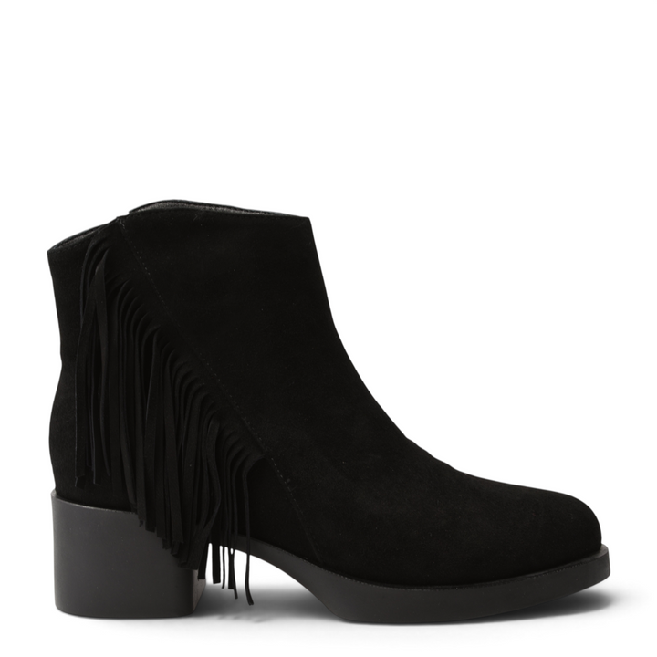 ada-shoes.ro black suede ankle boots featuring fringe detailing and a comfortable block heel